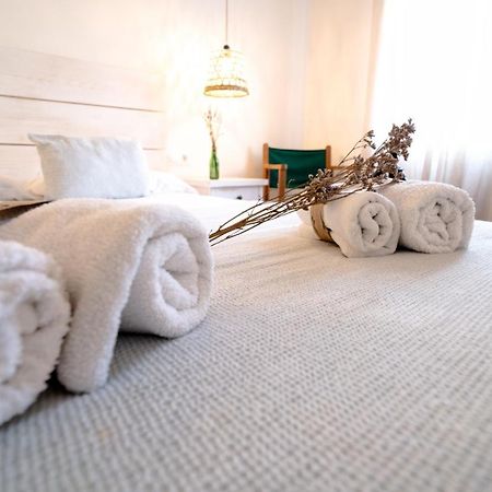 Hostal Sa Posada Set Cales Ciutadella  Bagian luar foto