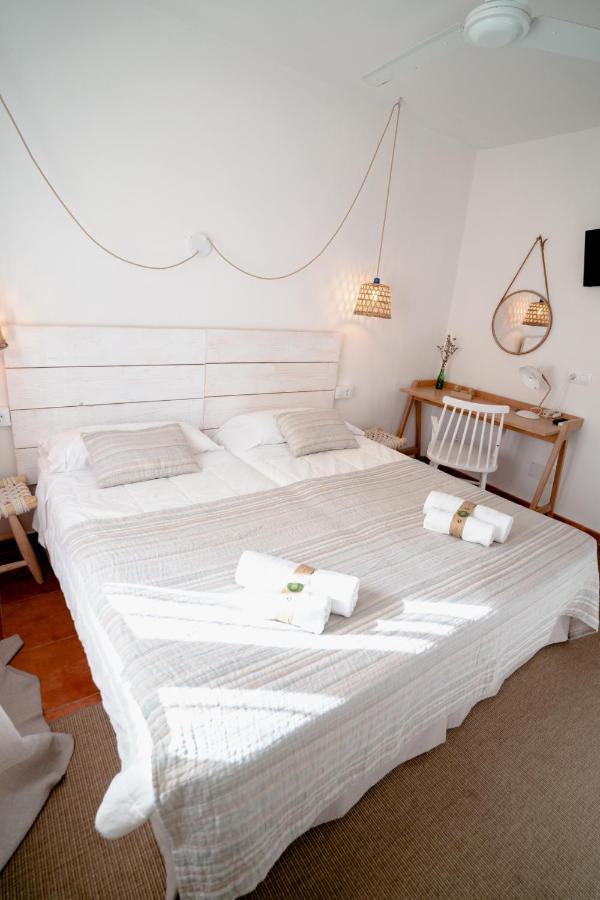 Hostal Sa Posada Set Cales Ciutadella  Bagian luar foto
