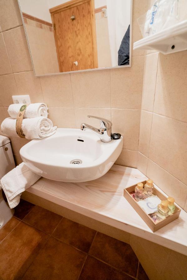 Hostal Sa Posada Set Cales Ciutadella  Bagian luar foto